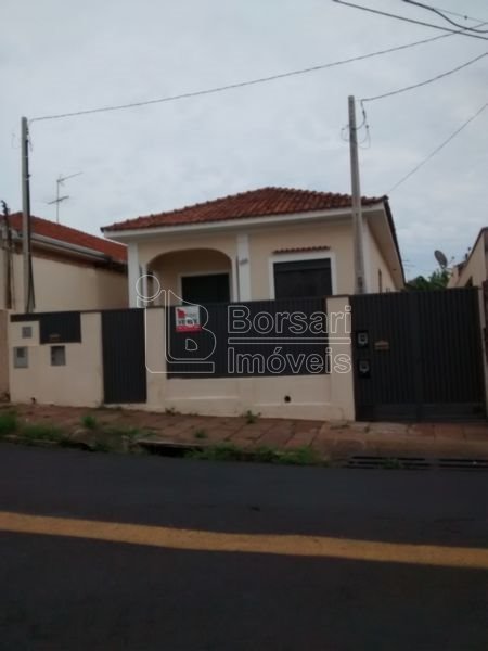 Casa para alugar com 2 quartos no Centro Araraquara Borsari Im veis